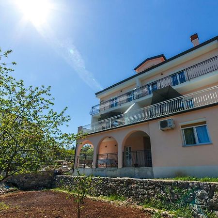Apartments Raspolic Кастав Екстер'єр фото