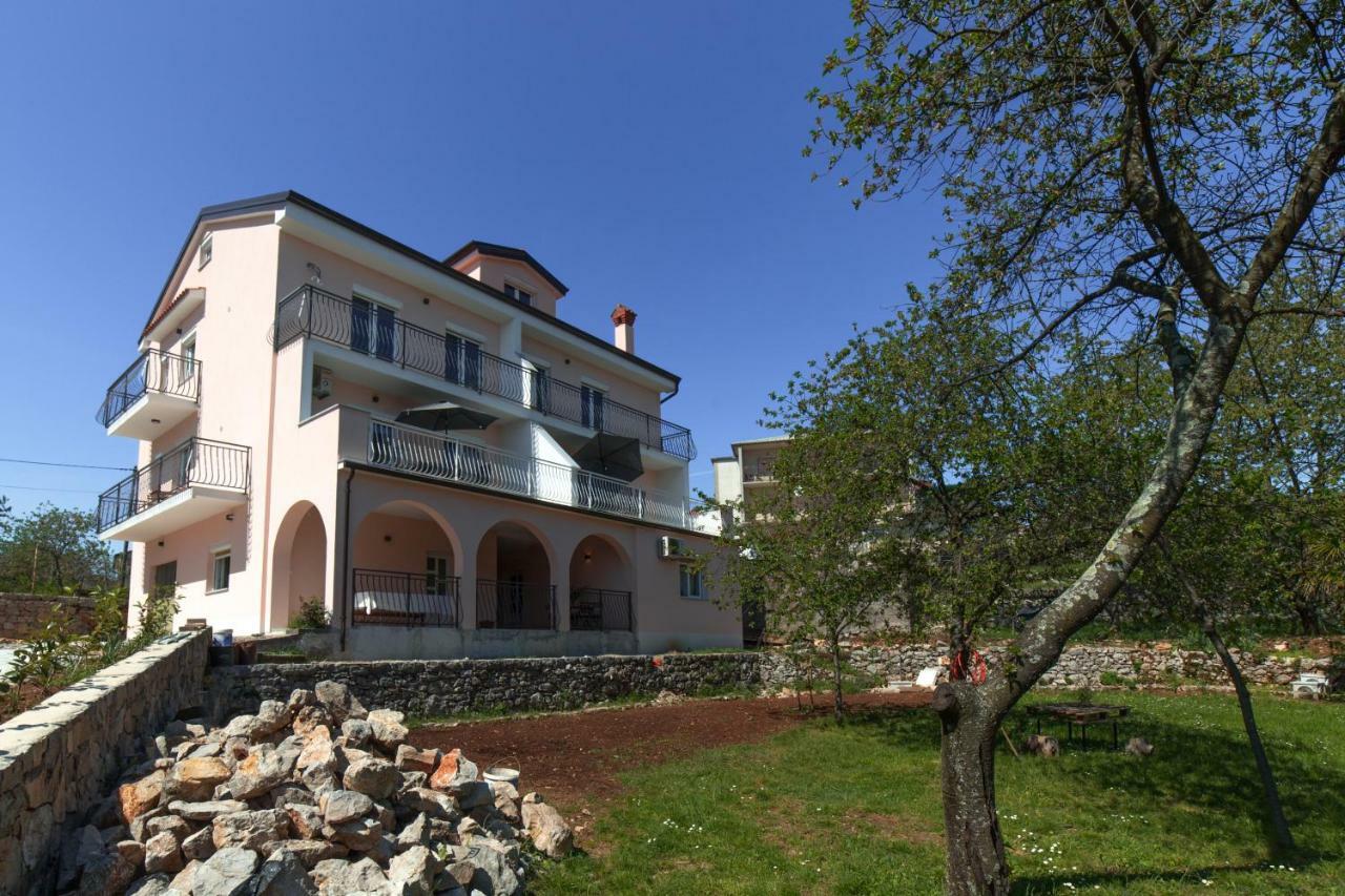 Apartments Raspolic Кастав Екстер'єр фото